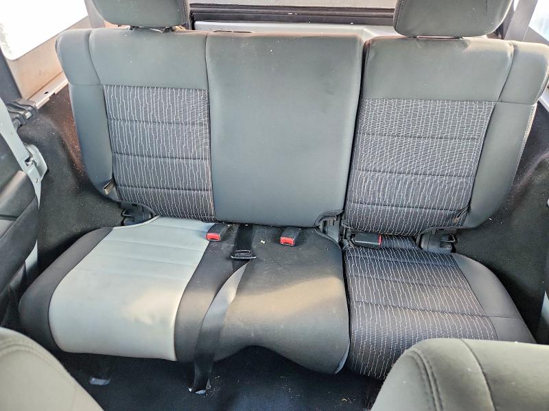 70227506 :رقم المزاد ، 1C4BJWDG8CL259631 vin ، 2012 Jeep Wrangler Unlimited مزاد بيع