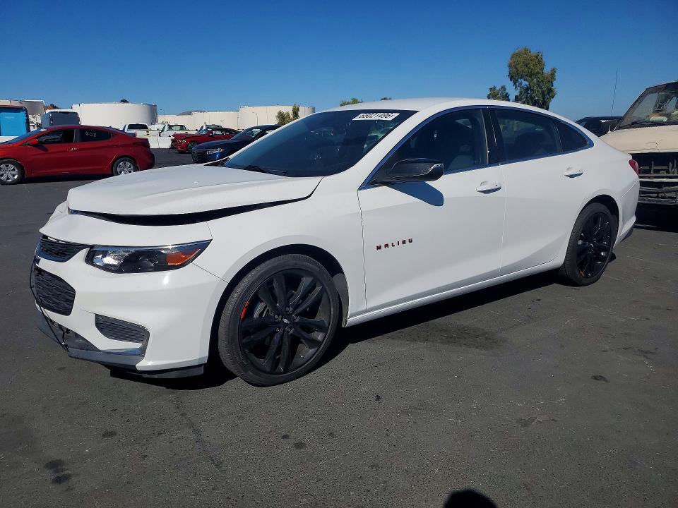 65021496 :رقم المزاد ، 1G1ZD5STXJF120153 vin ، 2018 Chevrolet Malibu مزاد بيع