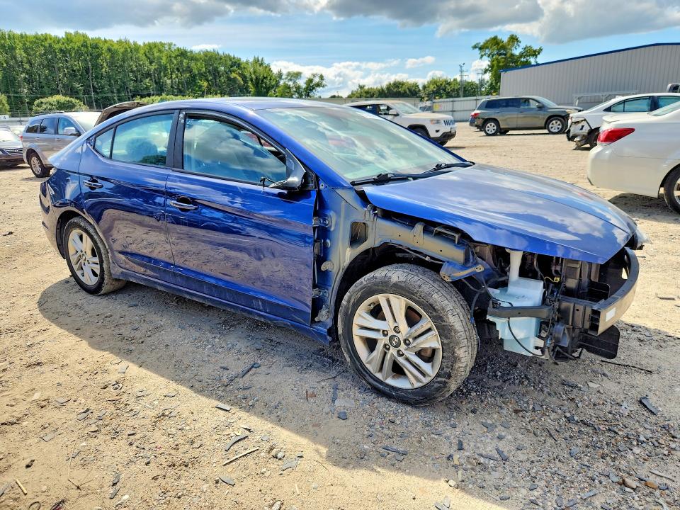 2020 Hyundai Elantra მანქანა იყიდება აუქციონზე, vin: 5NPD84LF7LH542656, აუქციონის ნომერი: 67069206