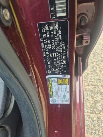 66515666 :رقم المزاد ، 3KPFK4A76HE123652 vin ، 2017 Kia Forte مزاد بيع