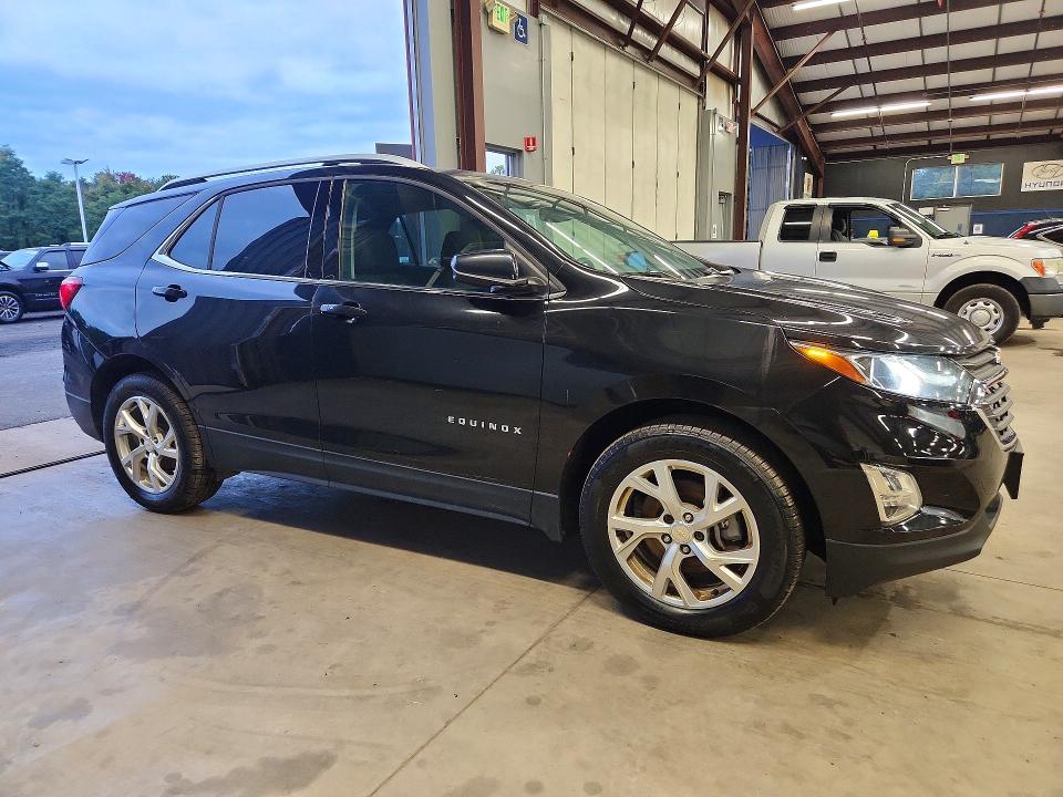 2020 Chevrolet Equinox მანქანა იყიდება აუქციონზე, vin: 2GNAXVEX5L6200832, აუქციონის ნომერი: 70890026