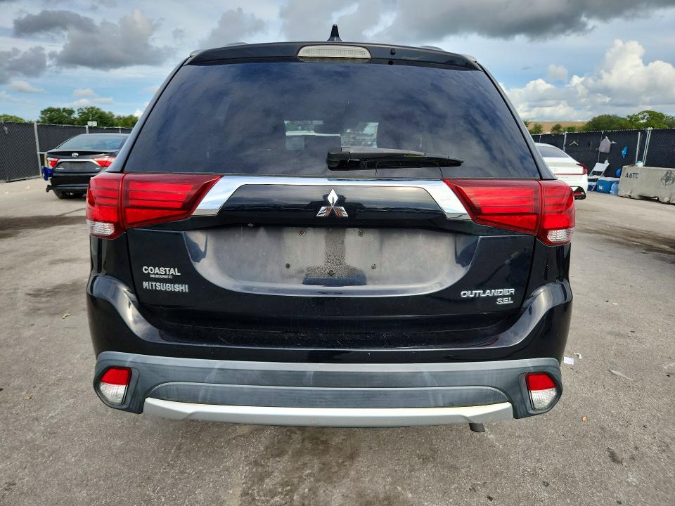 2017 Mitsubishi Outlander მანქანა იყიდება აუქციონზე, vin: JA4AD3A36HZ061017, აუქციონის ნომერი: 69701366