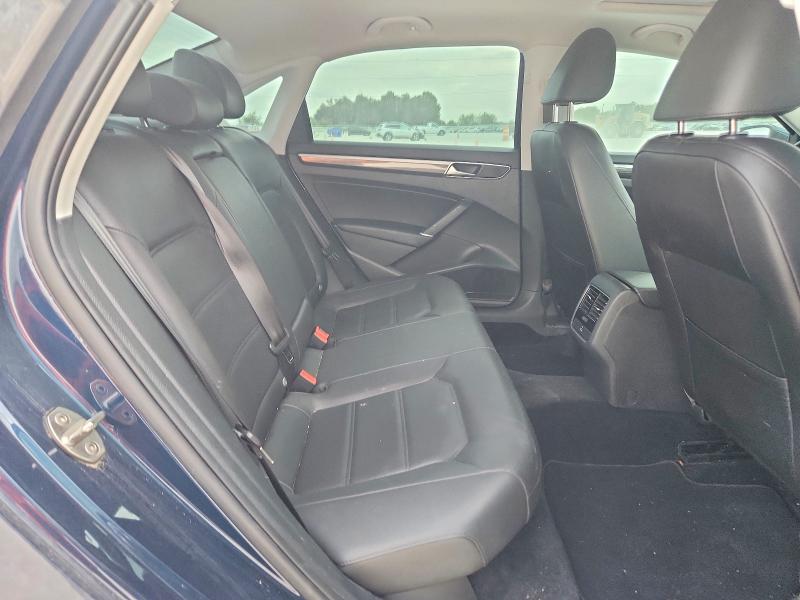 Aukcja sprzedaży 2018 Volkswagen Passat, vin: 1VWBA7A39JC040517, numer aukcji: 71011026