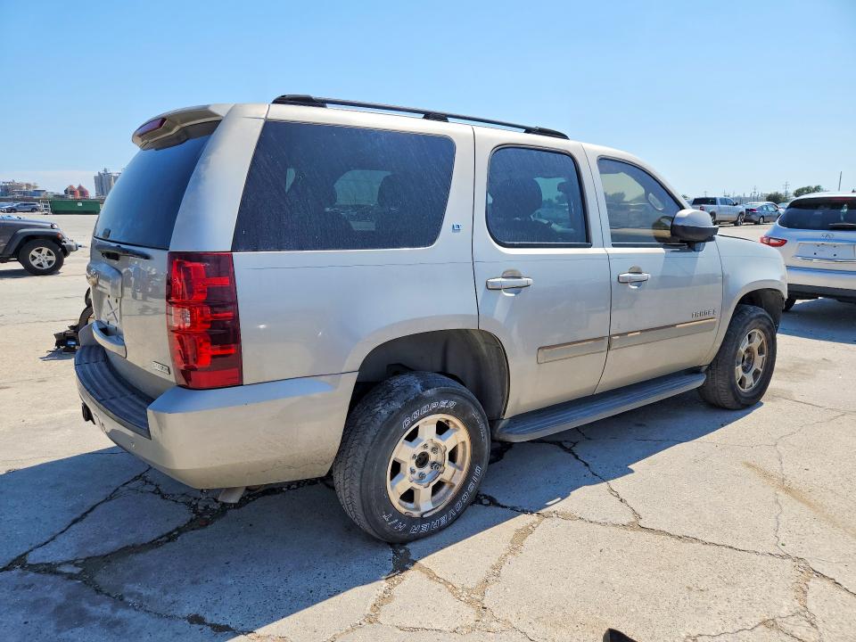 Продаж на аукціоні авто 2007 Chevrolet Tahoe, vin: 1GNFC13067R257695, номер лоту: 69592196