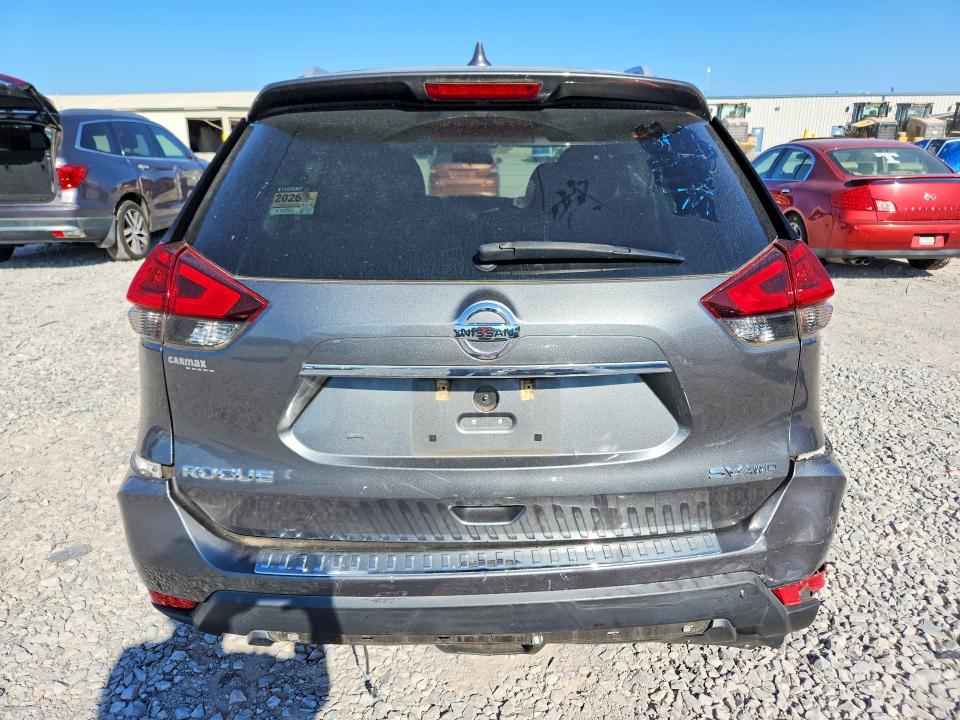 2017 Nissan Rogue მანქანა იყიდება აუქციონზე, vin: 5N1AT2MV0HC856823, აუქციონის ნომერი: 68026006
