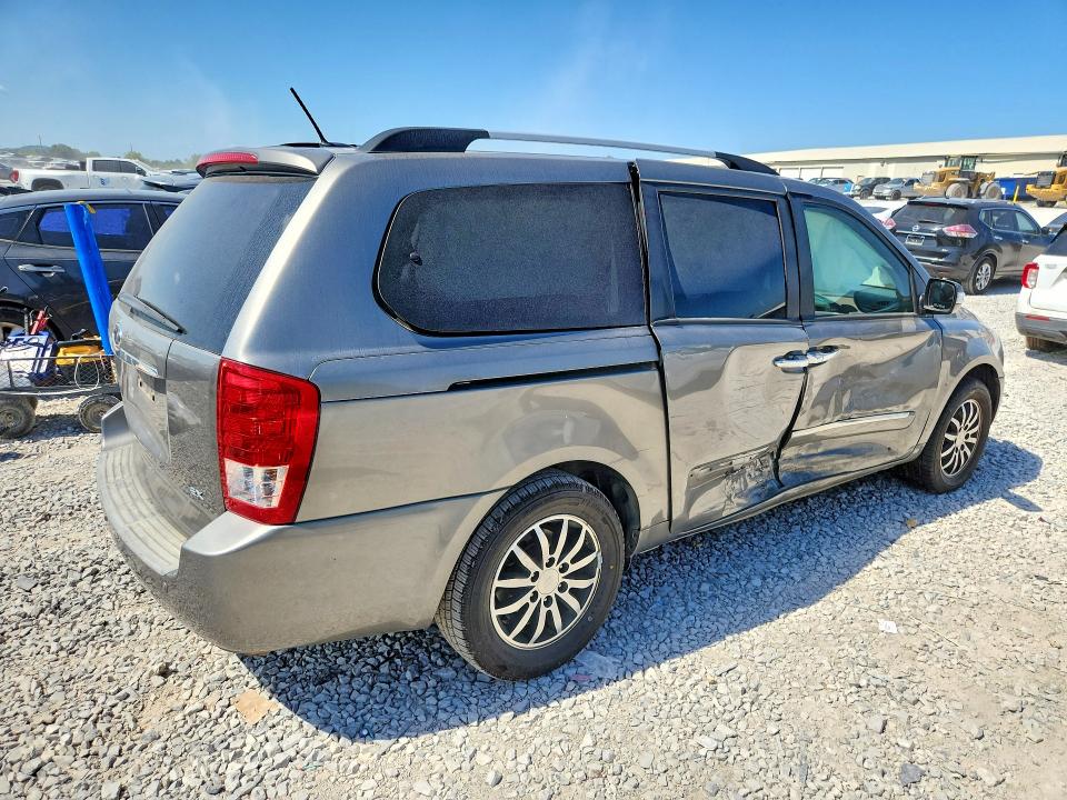 2011 Kia Sedona მანქანა იყიდება აუქციონზე, vin: KNDMH4C73B6386102, აუქციონის ნომერი: 67798186