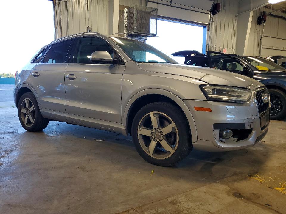 68305066 :رقم المزاد ، WA1BFCFS1FR000217 vin ، 2015 Audi Q3 مزاد بيع
