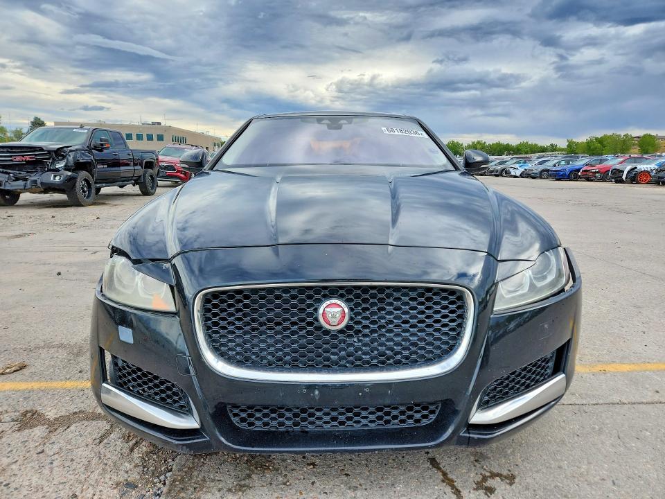 2018 Jaguar Xf მანქანა იყიდება აუქციონზე, vin: SAJBR4FX4JCY70152, აუქციონის ნომერი: 68182036