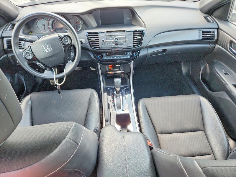 69069186 :رقم المزاد ، 1HGCR2F52HA023305 vin ، 2017 Honda Accord مزاد بيع