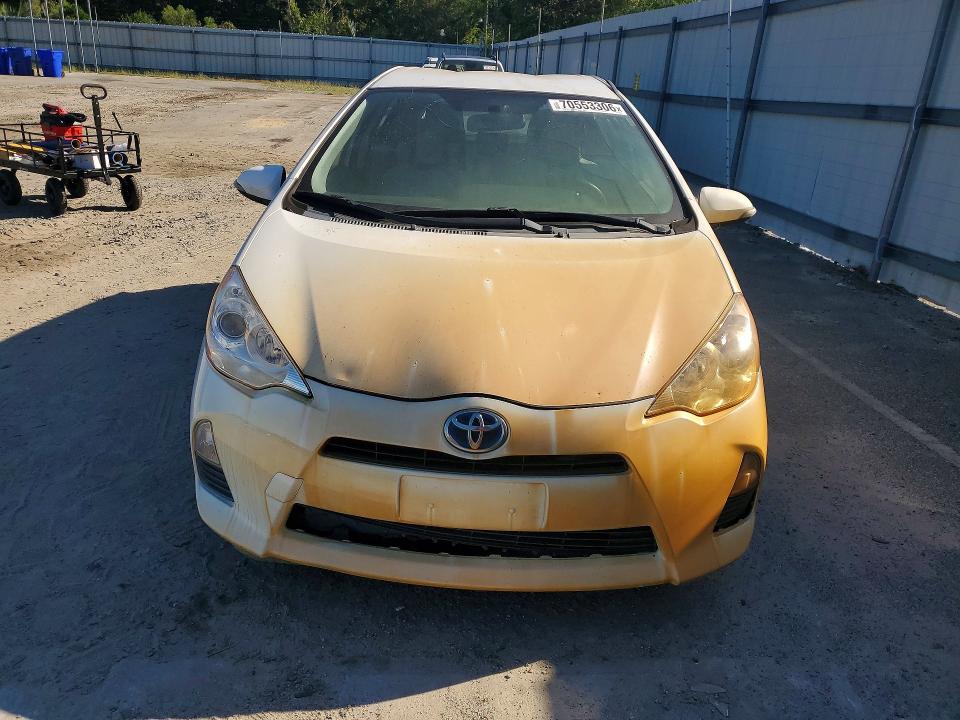 2013 Toyota Prius C მანქანა იყიდება აუქციონზე, vin: JTDKDTB31D1540382, აუქციონის ნომერი: 70553306