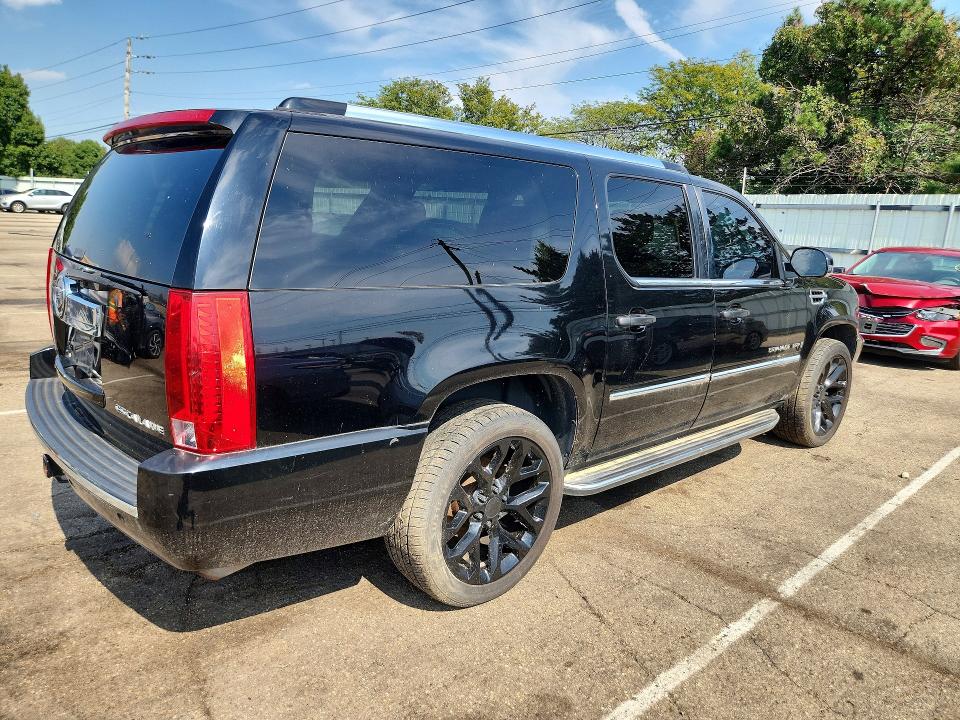 Продаж на аукціоні авто 2008 Cadillac Escalade, vin: 1GYFK66878R180826, номер лоту: 68871286