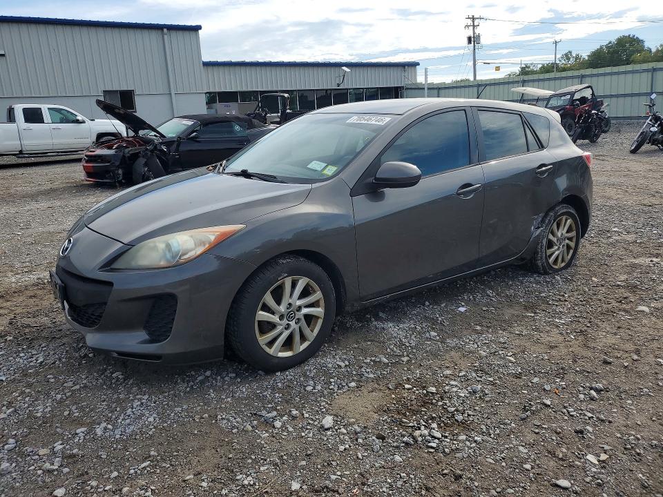 70546746 :رقم المزاد ، JM1BL1LP7D1811695 vin ، 2013 Mazda 3 مزاد بيع