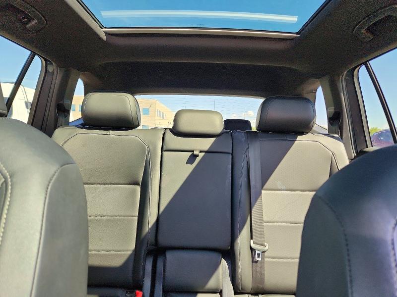Продаж на аукціоні авто 2018 Volkswagen Tiguan, vin: 3VV2B7AX3JM197687, номер лоту: 69829696