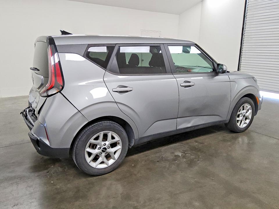 67299806 :رقم المزاد ، KNDJ23AU1P7851226 vin ، 2023 Kia Soul مزاد بيع
