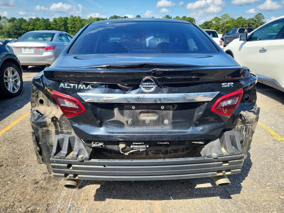 2017 Nissan Altima მანქანა იყიდება აუქციონზე, vin: 1N4AL3AP6HC493417, აუქციონის ნომერი: 67425776