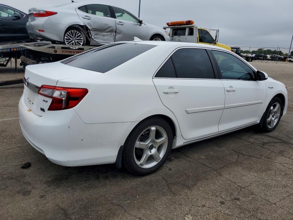 2012 Toyota Camry Hybrid მანქანა იყიდება აუქციონზე, vin: 4T1BD1FK5CU048999, აუქციონის ნომერი: 70062106