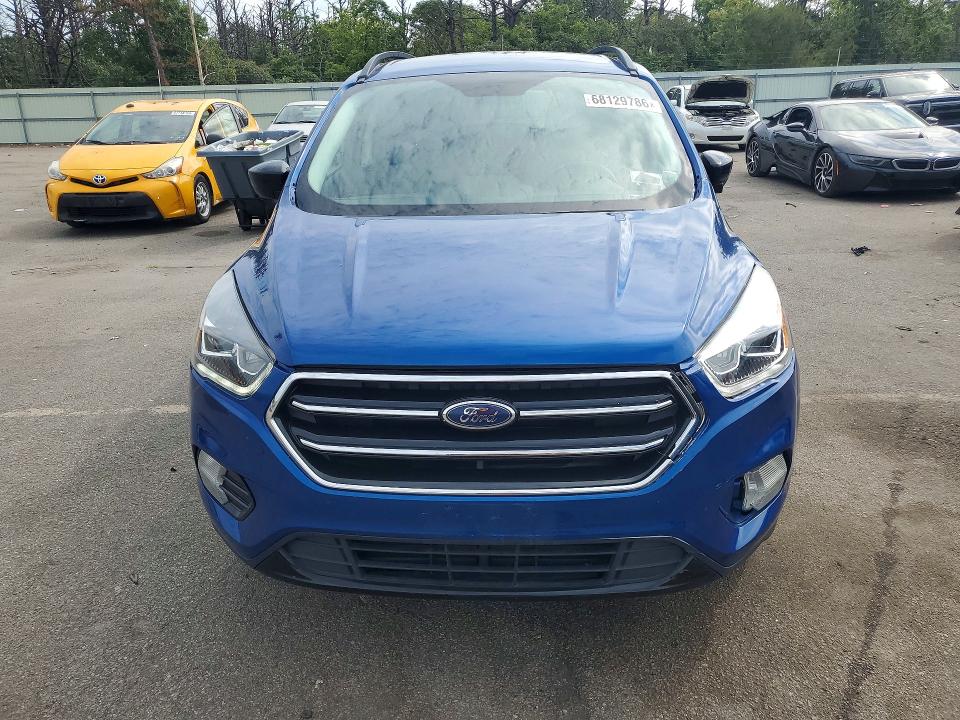 Продажа на аукционе авто 2018 Ford Escape, vin: 1FMCU0GD7JUB09197, номер лота: 68129786