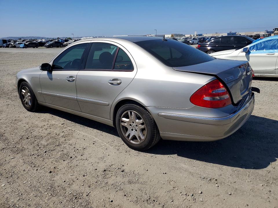 2003 Mercedes-benz E მანქანა იყიდება აუქციონზე, vin: WDBUF65J53A333554, აუქციონის ნომერი: 69418736