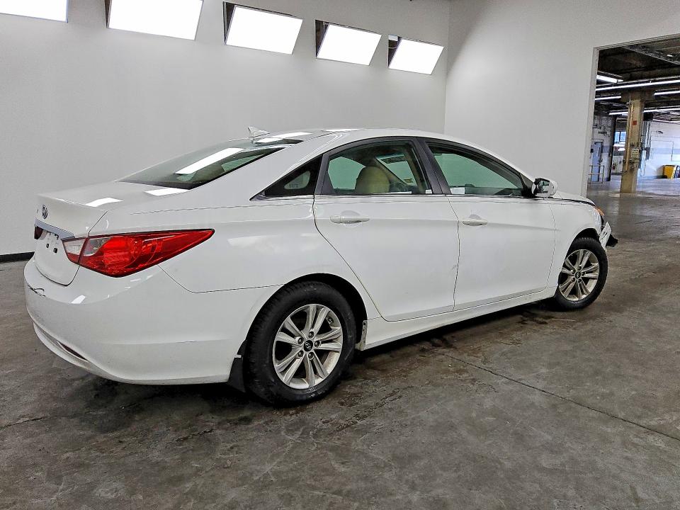 2013 Hyundai Sonata მანქანა იყიდება აუქციონზე, vin: 5NPEB4AC8DH578954, აუქციონის ნომერი: 64180676