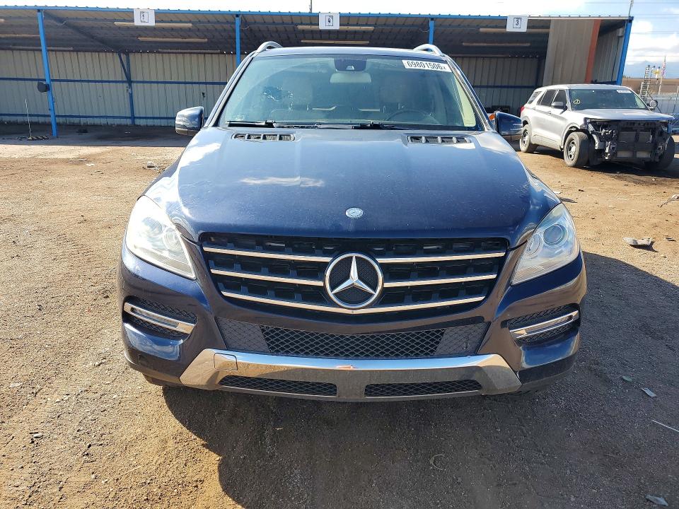 69801506 :رقم المزاد ، 4JGDA5JB2FA527421 vin ، 2015 Mercedes-benz Ml مزاد بيع