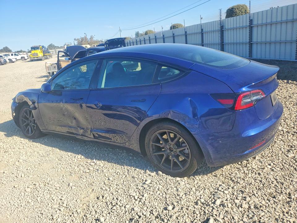 68385136 :رقم المزاد ، 5YJ3E1EAXPF404067 vin ، 2023 Tesla Model 3 مزاد بيع