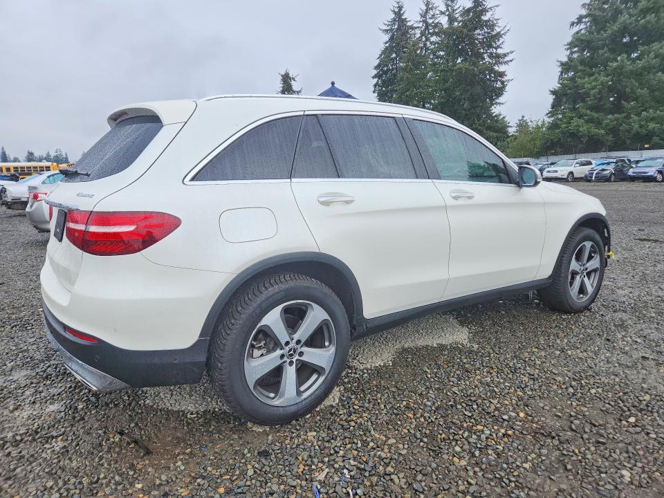 69632596 :رقم المزاد ، WDC0G4KB9HV010049 vin ، 2017 Mercedes-benz Glc مزاد بيع