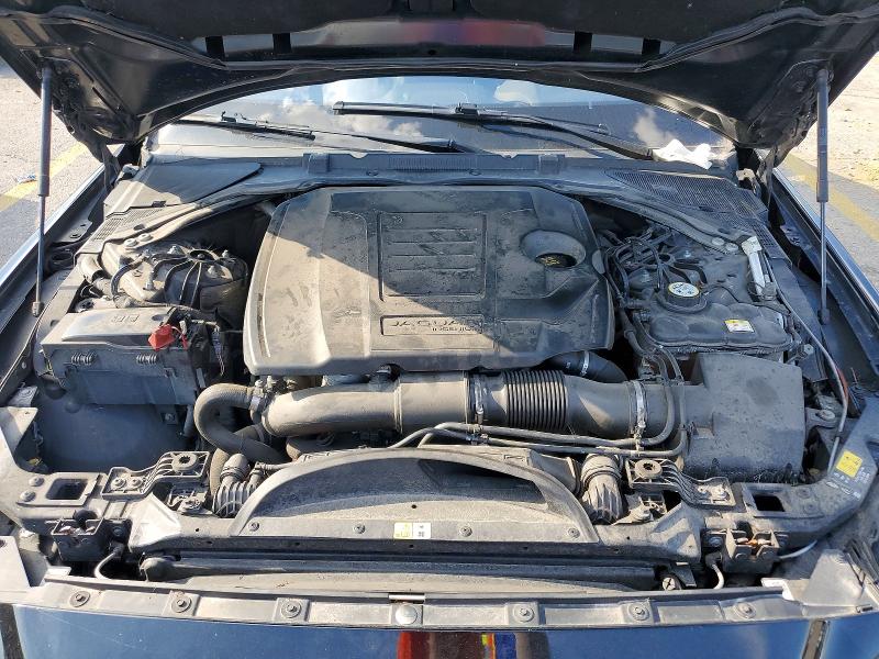 68132726 :رقم المزاد ، SAJAJ4FX4LCP63558 vin ، 2020 Jaguar Xe مزاد بيع