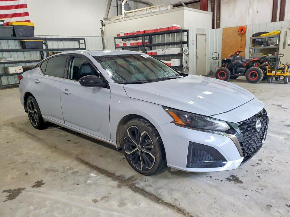 Продажа на аукционе авто 2023 Nissan Altima, vin: 1N4BL4CW7PN327912, номер лота: 69678696