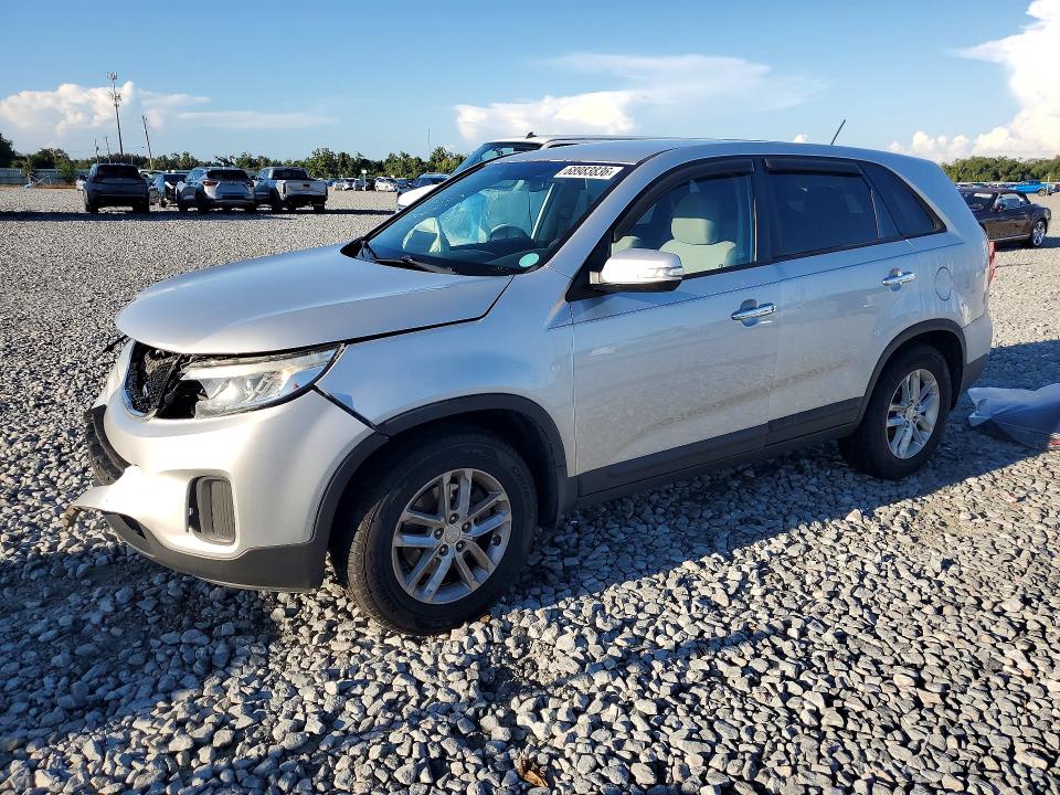 2015 Kia Sorento მანქანა იყიდება აუქციონზე, vin: 5XYKT3A65FG602707        , აუქციონის ნომერი: 68983836