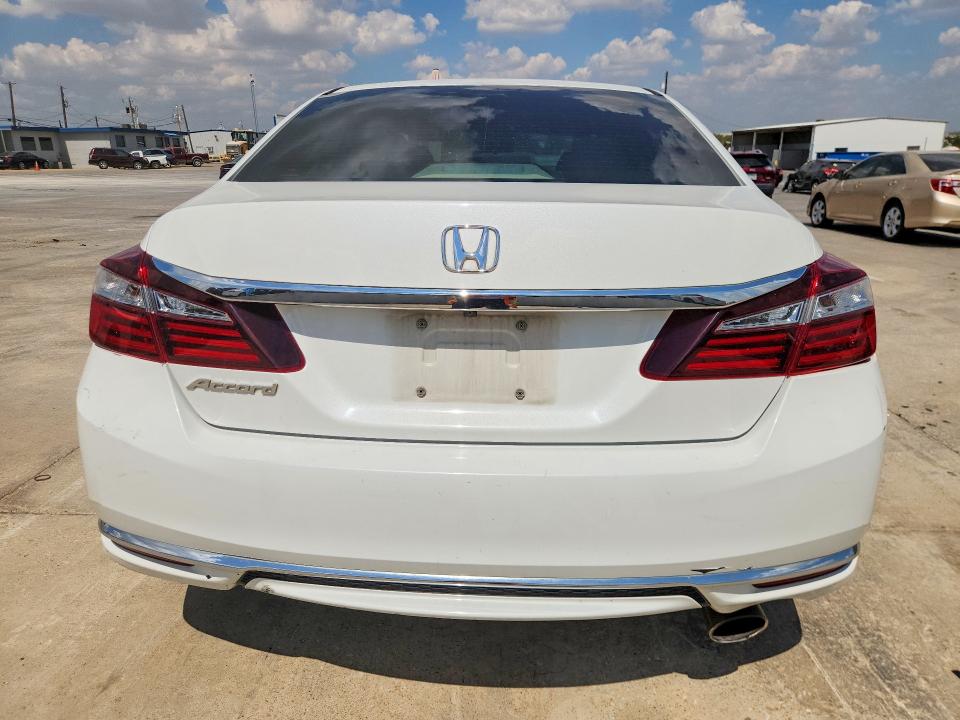 2017 Honda Accord მანქანა იყიდება აუქციონზე, vin: 1HGCR2F39HA294912, აუქციონის ნომერი: 69323926