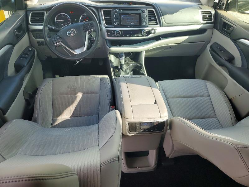 2015 Toyota Highlander მანქანა იყიდება აუქციონზე, vin: 5TDBKRFH8FS191712, აუქციონის ნომერი: 70006256
