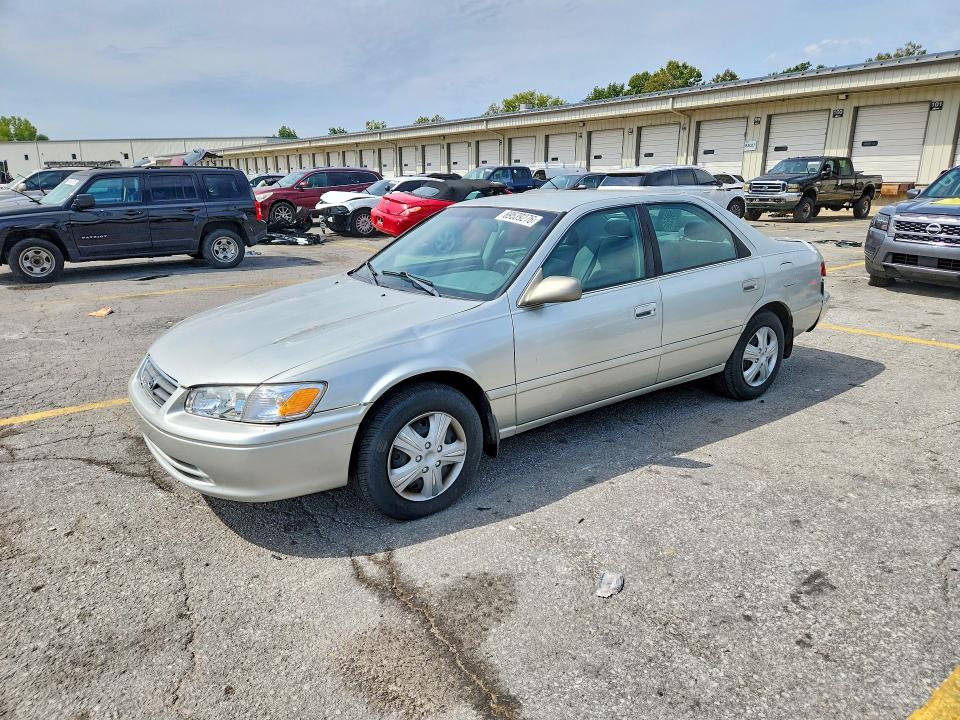 2000 Toyota Camry მანქანა იყიდება აუქციონზე, vin: 4T1BG22K7YU636686, აუქციონის ნომერი: 69539276