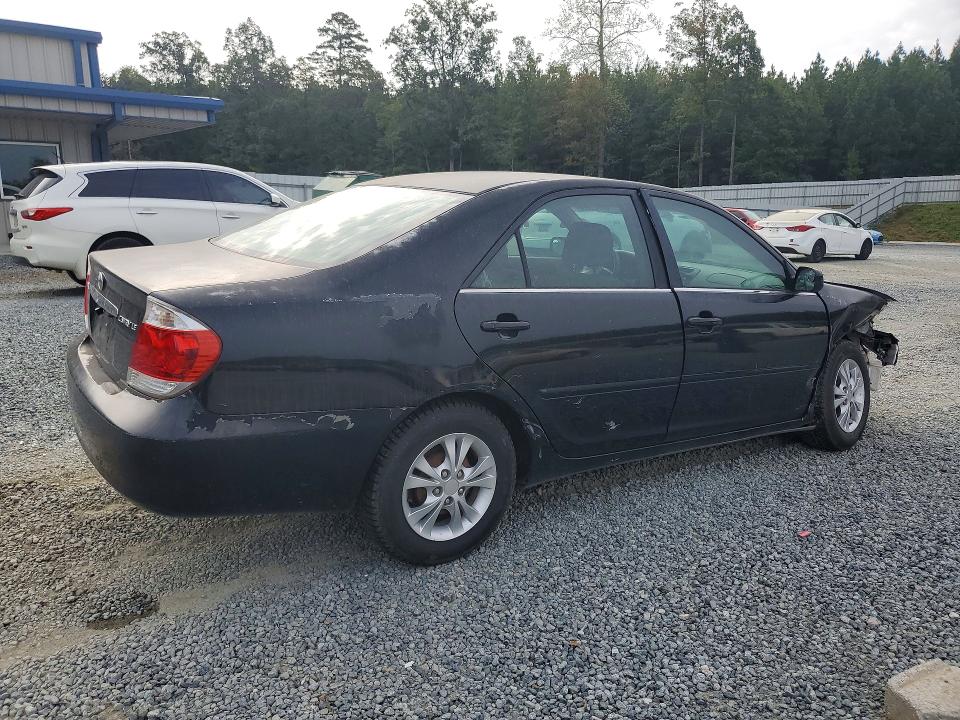 69622896 :رقم المزاد ، 4T1BE30K45U594455 vin ، 2005 Toyota Camry مزاد بيع