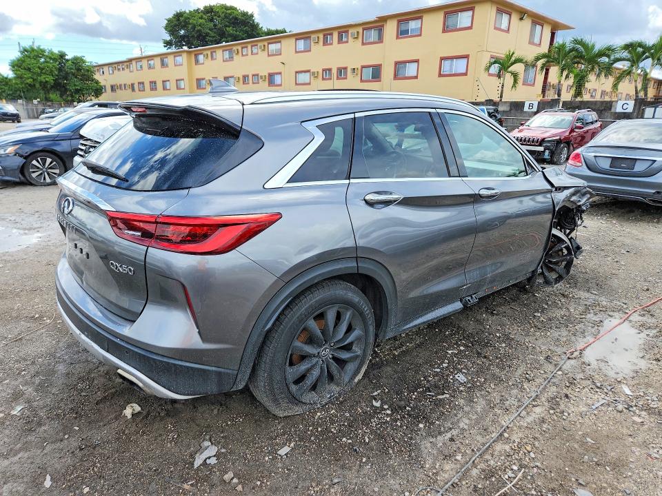 69625766 :رقم المزاد ، 3PCAJ5M35KF120352 vin ، 2019 Infiniti Qx50 مزاد بيع