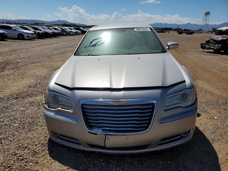 2013 Chrysler 300c მანქანა იყიდება აუქციონზე, vin: 2C3CCAEG8DH620231, აუქციონის ნომერი: 68878646