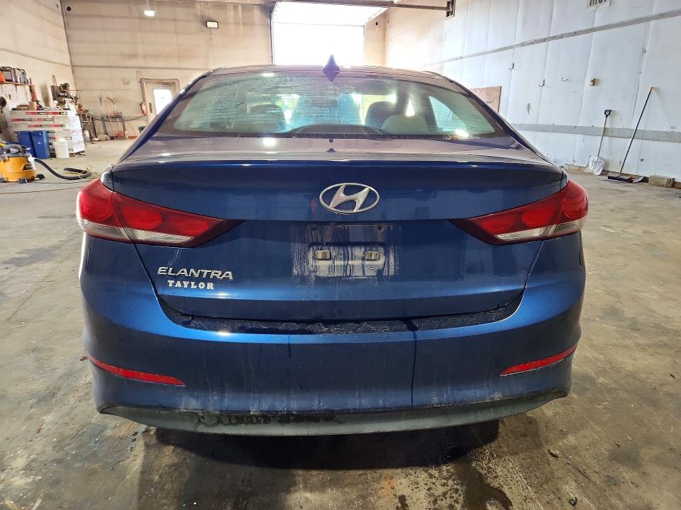 Продажа на аукционе авто 2018 Hyundai Elantra, vin: 5NPD84LF0JH220096, номер лота: 70504446