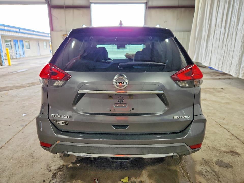 Продаж на аукціоні авто 2017 Nissan Rogue, vin: KNMAT2MV0HP565770, номер лоту: 71202676