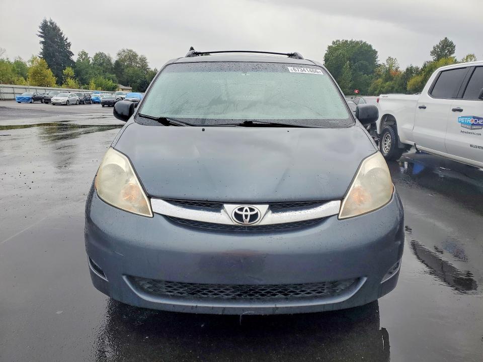 Продажа на аукционе авто 2010 Toyota Sienna, vin: 5TDKK4CC9AS305950, номер лота: 67341466