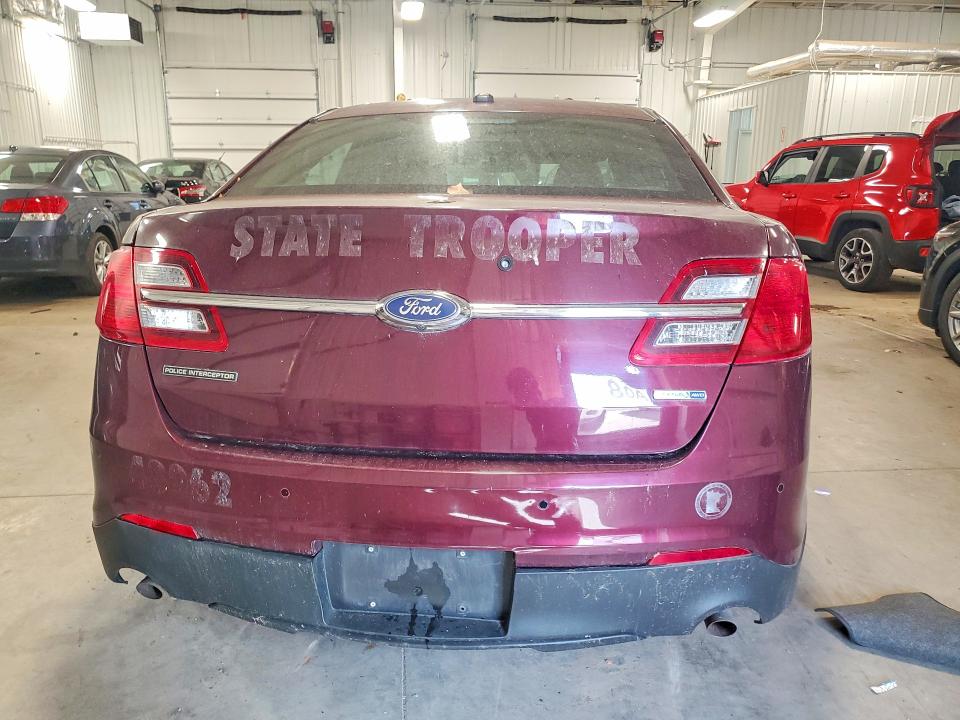 70092126 :رقم المزاد ، 1FAHP2MKXJG116293 vin ، 2018 Ford Taurus مزاد بيع