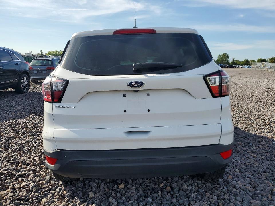 68780456 :رقم المزاد ، 1FMCU0F71JUA24237 vin ، 2018 Ford Escape مزاد بيع