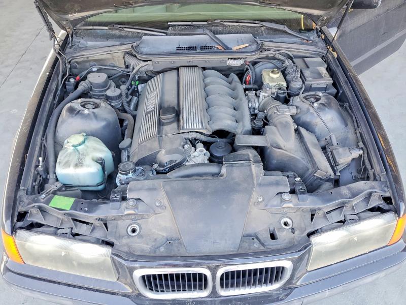 68062946 :رقم المزاد ، WBABJ7339XEA19793 vin ، 1999 Bmw 323 مزاد بيع