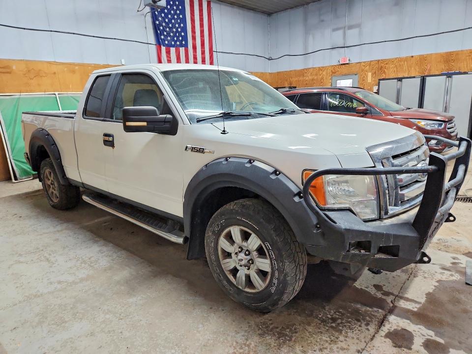 69990616 :رقم المزاد ، 1FTFX1EV7AFC61026 vin ، 2010 Ford F150 مزاد بيع