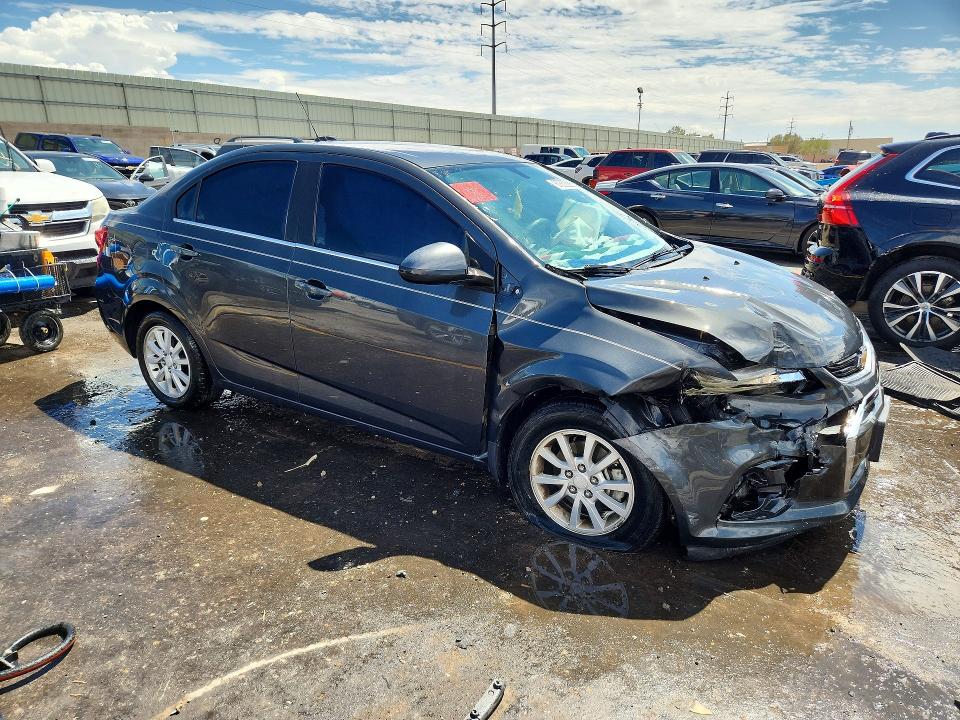67330226 :رقم المزاد ، 1G1JD5SH1H4133128 vin ، 2017 Chevrolet Sonic مزاد بيع