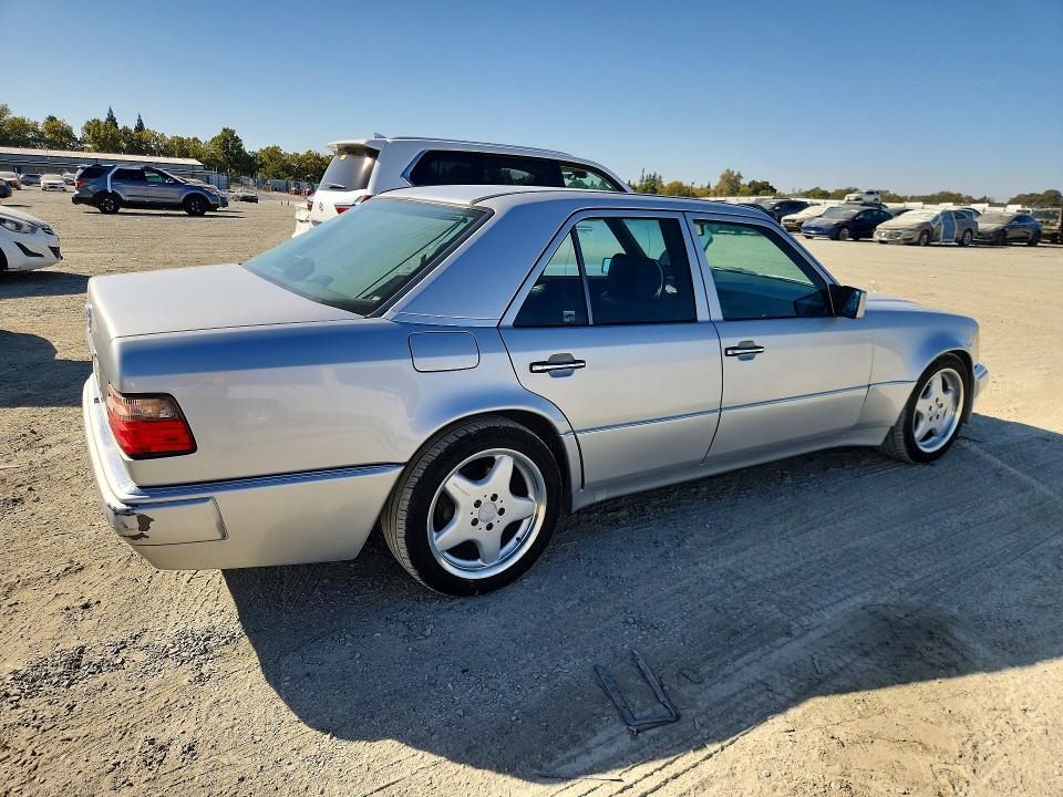 Продажа на аукционе авто 1994 Mercedes-benz E, vin: WDBEA36E6RC009870, номер лота: 71403596