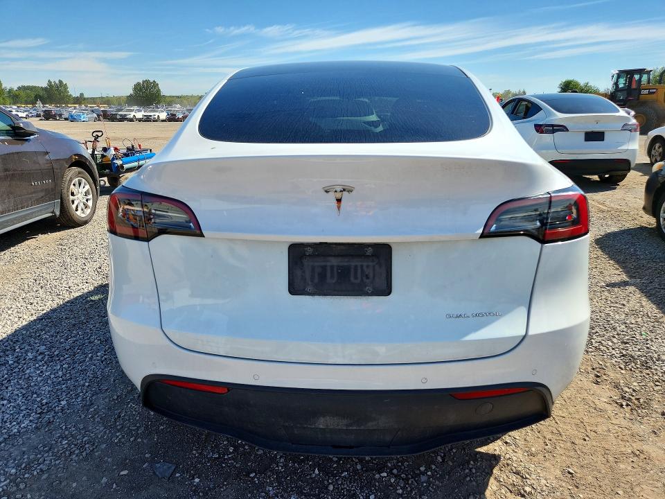 67849406 :رقم المزاد ، 7SAYGDEE0NF418323 vin ، 2022 Tesla Model Y مزاد بيع