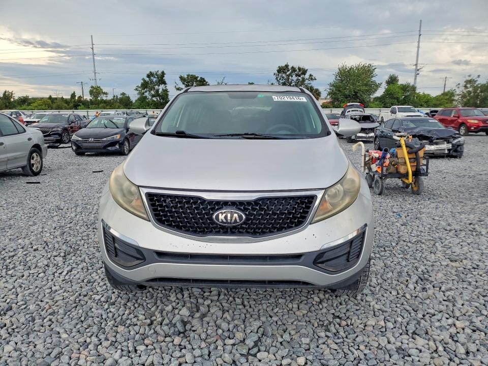 70219416 :رقم المزاد ، KNDPB3AC3F7676283 vin ، 2015 Kia Sportage مزاد بيع