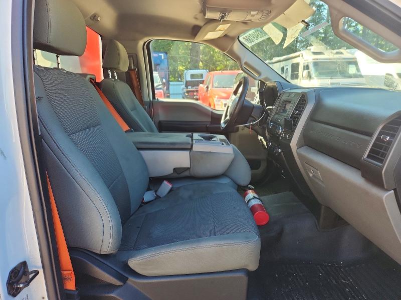 68949186 :رقم المزاد ، 1FDUF5GY4HED61167 vin ، 2017 Ford F550 Super مزاد بيع