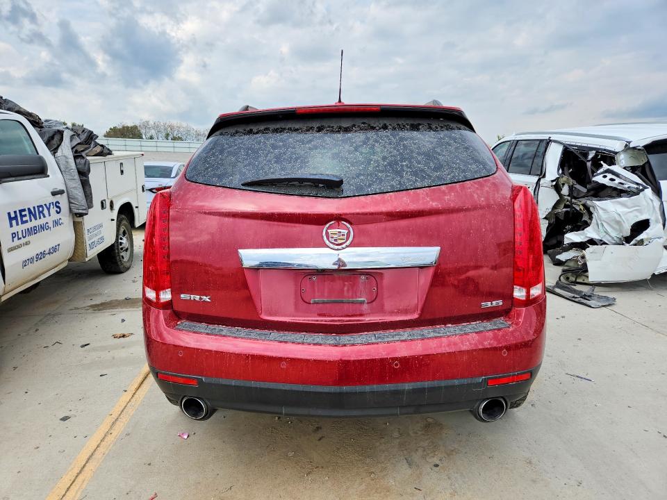 68393776 :رقم المزاد ، 3GYFNCE32FS586048 vin ، 2015 Cadillac Srx مزاد بيع