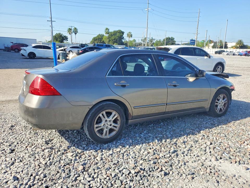 2006 Honda Accord მანქანა იყიდება აუქციონზე, vin: 1HGCM56756A011017, აუქციონის ნომერი: 66361296