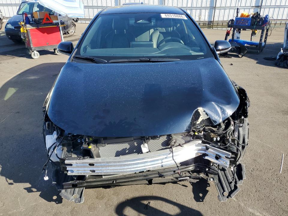 Продажа на аукционе авто 2024 Toyota Corolla, vin: JTNC4MBE2R3229840, номер лота: 69310886